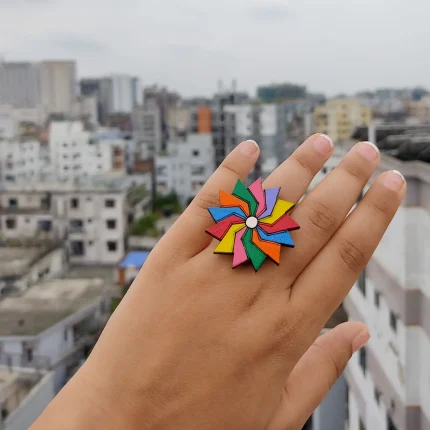 হ্যান্ড পেইন্টিং কাঠের হাতের আংটি – চরকি Alokona 10303